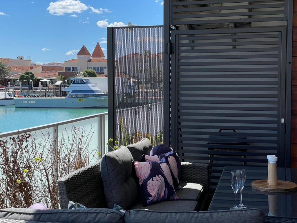 Mariner'S Cove ~ Luxe Waterfront Apartment Mindarie Eksteriør billede