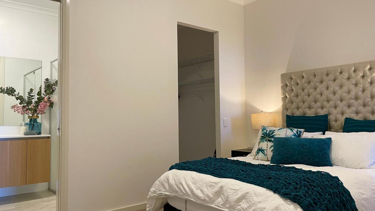 Mariner'S Cove ~ Luxe Waterfront Apartment Mindarie Eksteriør billede